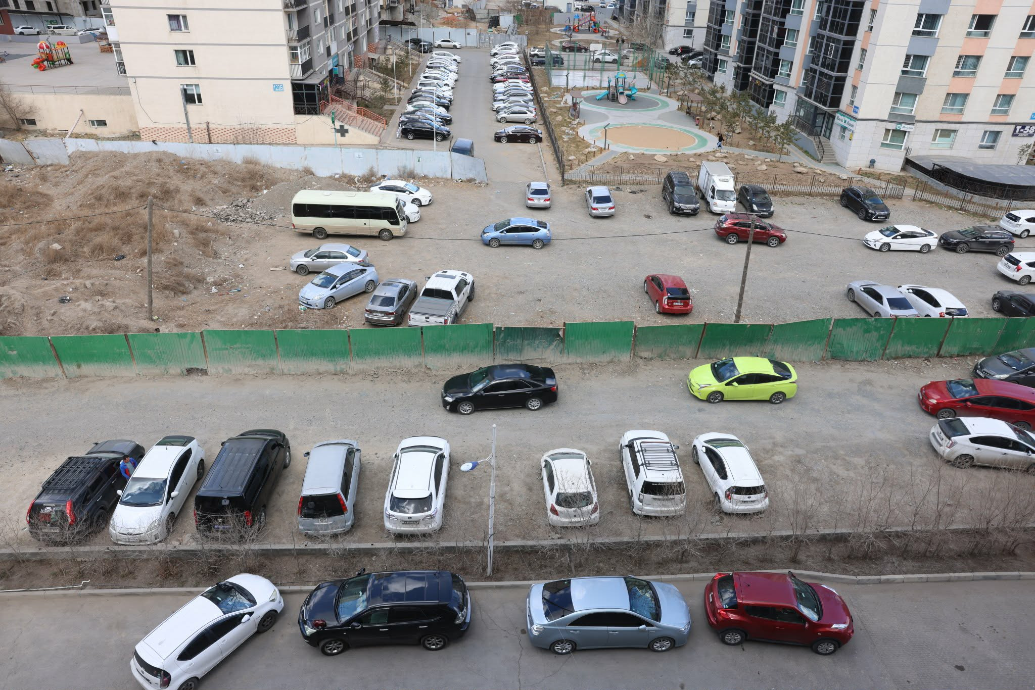 Баянзүрх дүүргийн 14 болон 42 дугаар хороонд нийт 1.2 км авто зам барина